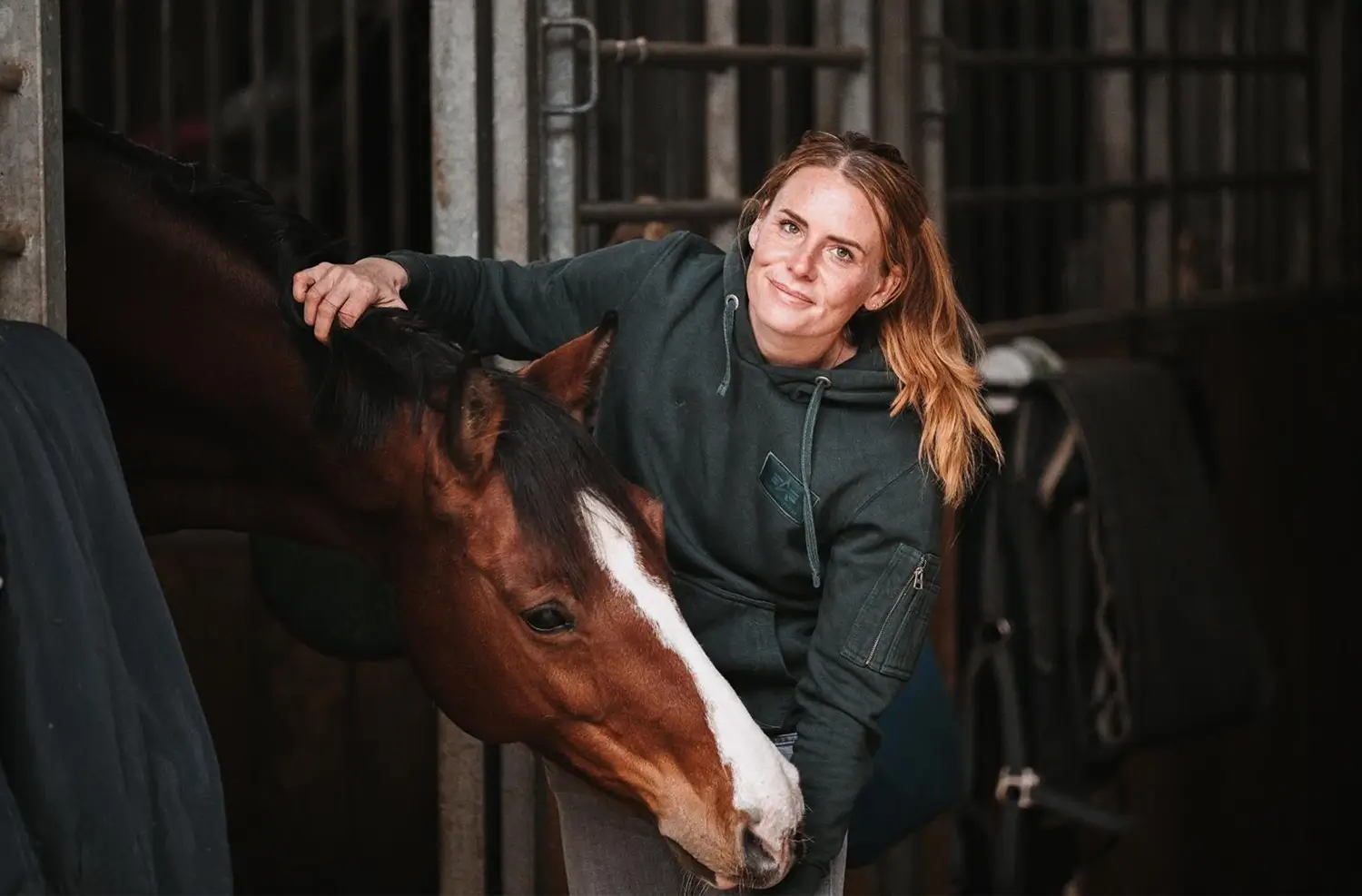 Pferdephysiotherapie-Danner-C-Itrone-Horse-Performance-Therapist-Christian-Jacky-Pferdetraining-Reitunterricht-Training-Pferd-Bad-Woerrishofen-Muenchen-Bayern-2